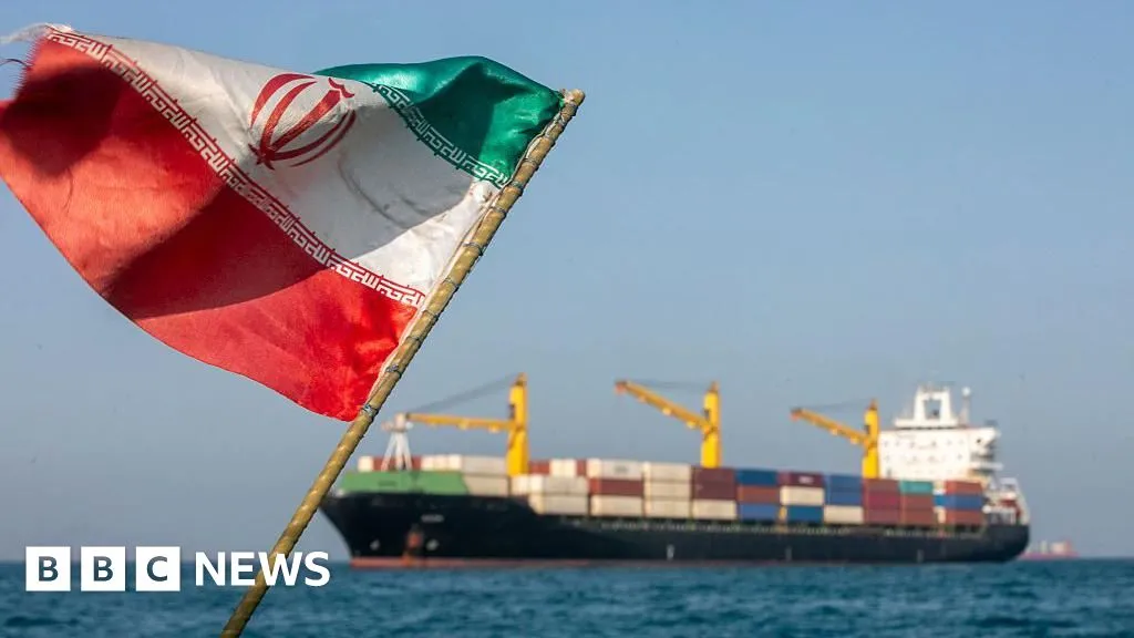 US carries out new strikes on Iran military site 