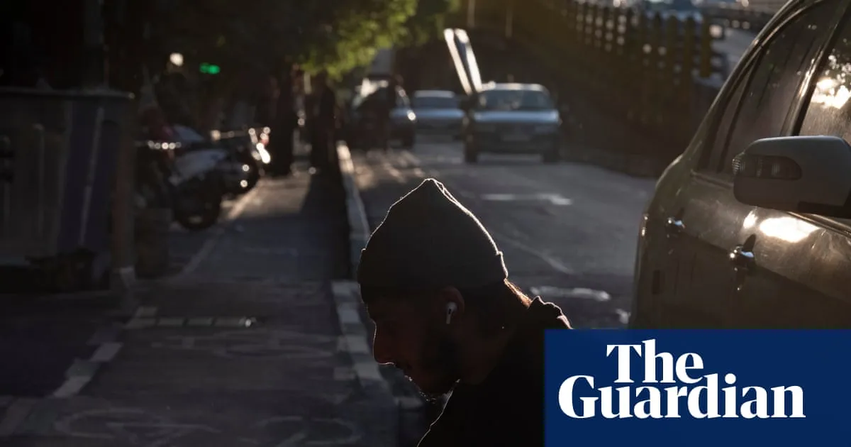‘This isn’t freedom’: anger, anxiety and tears as Iran’s internet flickers back