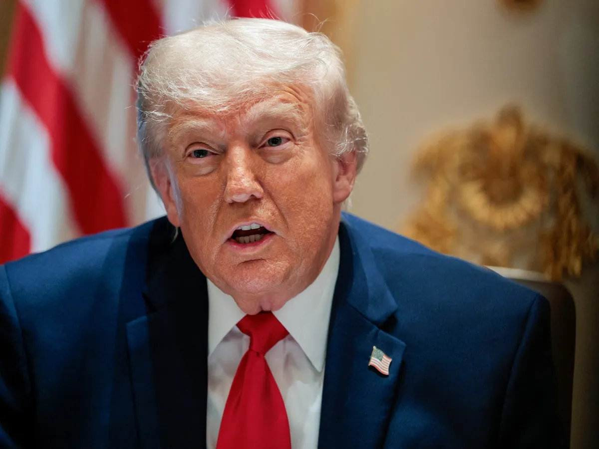 Iran and US trade attacks after Trump rejects report of Hormuz agreement