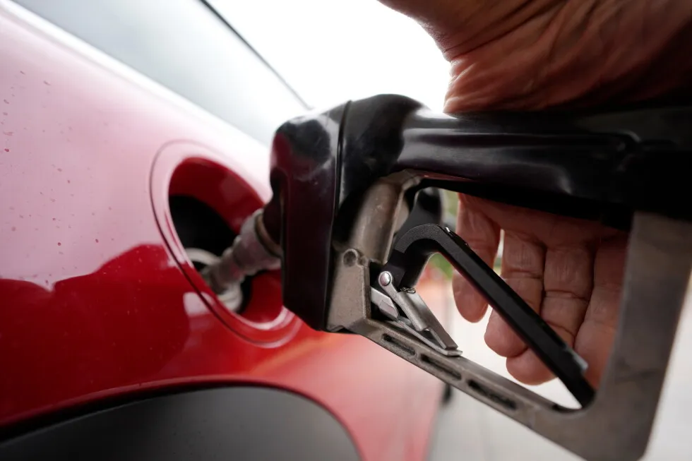 Key inflation gauge worsens, eroding Americans’ income and spending power