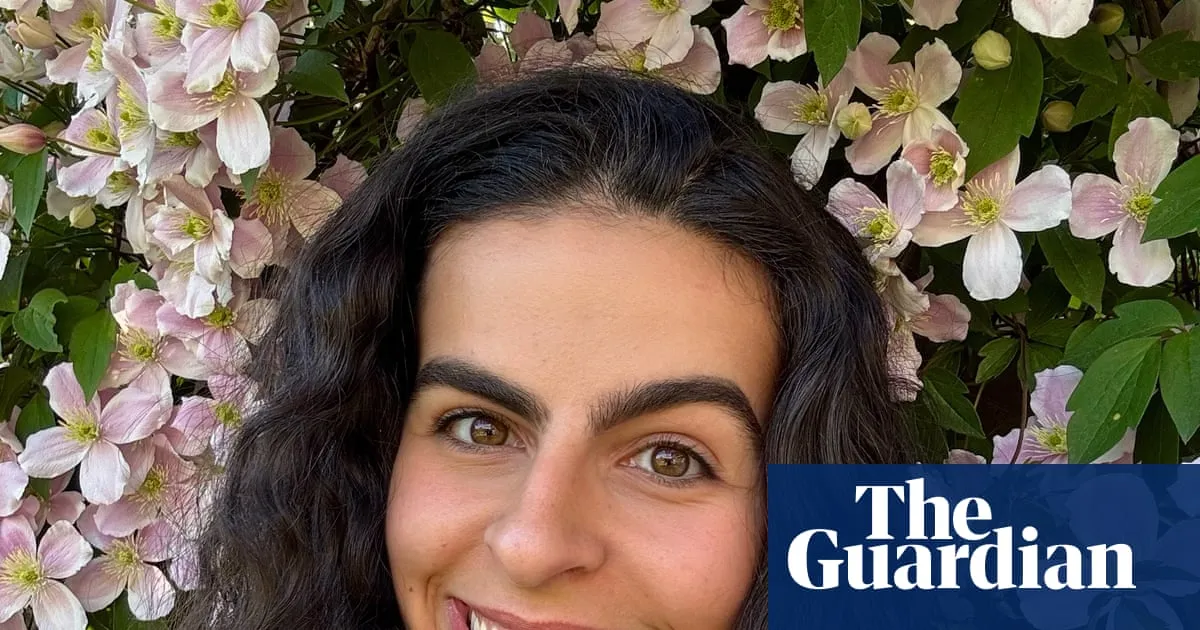 ‘Hundreds of job applications’: young people on their struggle to find work
