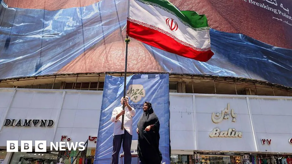 US and Iran reach tentative deal to extend ceasefire, US officials say