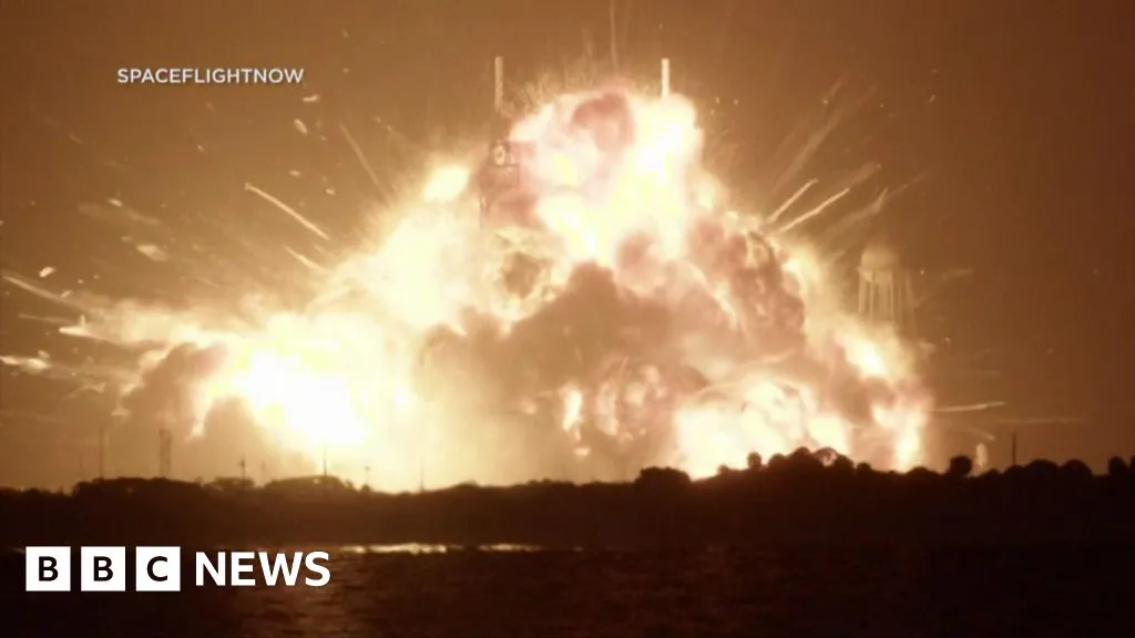 Exploding rocket casts doubts over Nasa's Moon plans