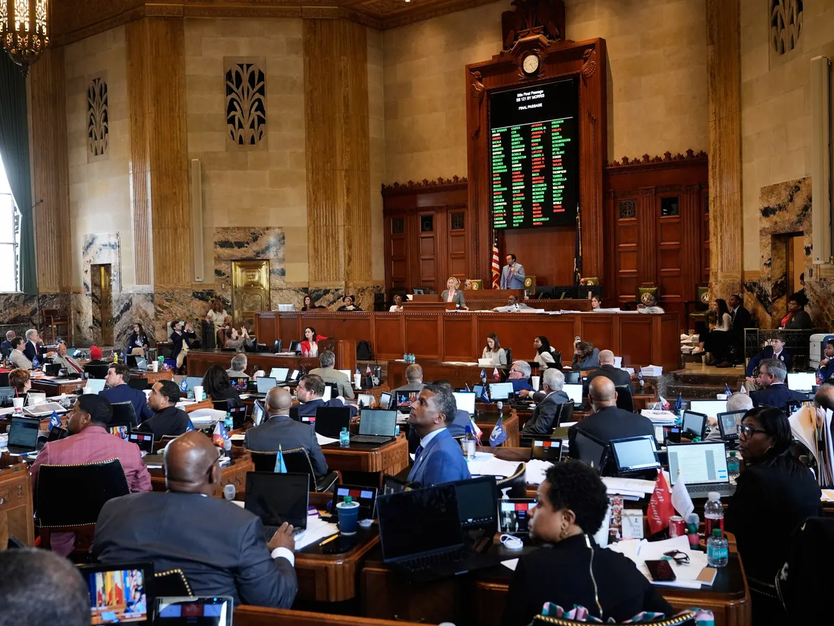 Louisiana lawmakers pass congressional map favouring Republicans