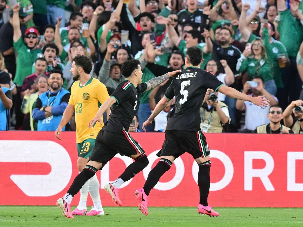 Mexico beat Australia 1-0 before World Cup squad submission deadline