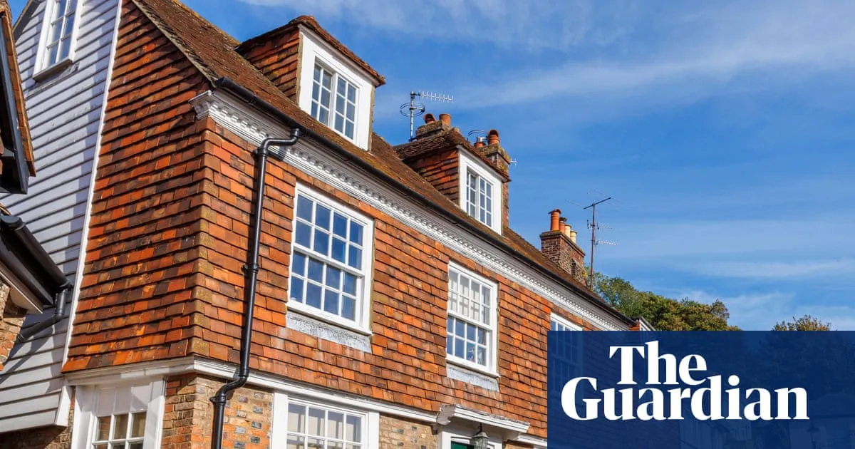 UK house prices fall for first time this year amid rising interest rates