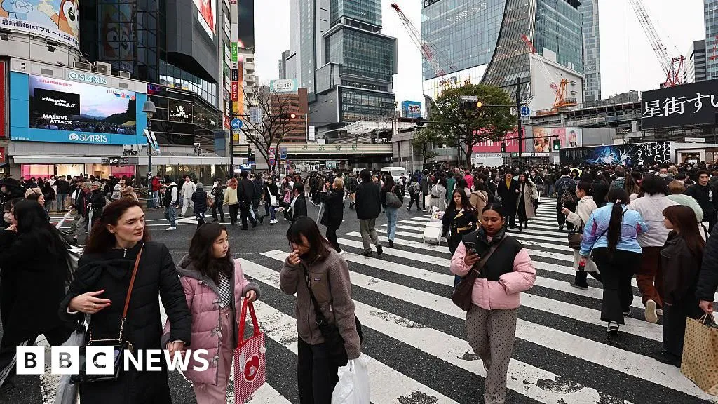 Litterbugs now face on-the-spot fines in Tokyo's tourist hotspot