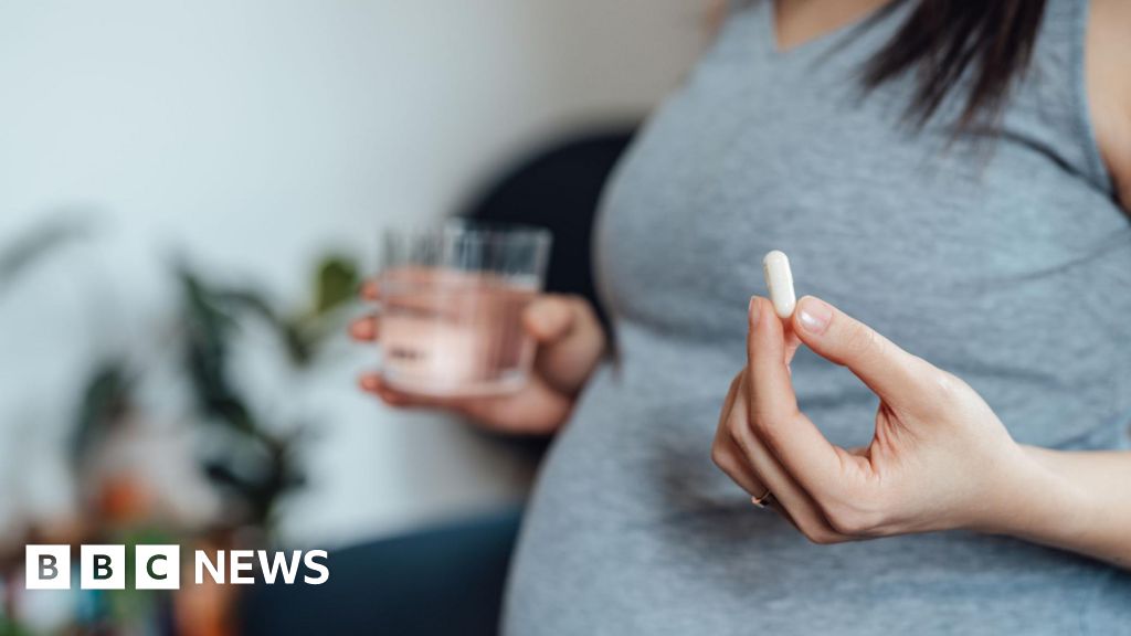Paracetamol is safe in pregnancy, says study refuting Trump autism claims