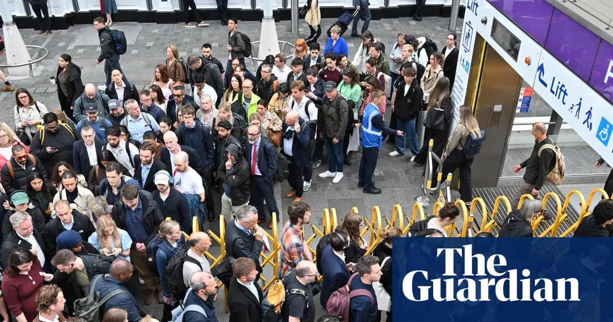 London tube strike causes huge disruption, with many services hit