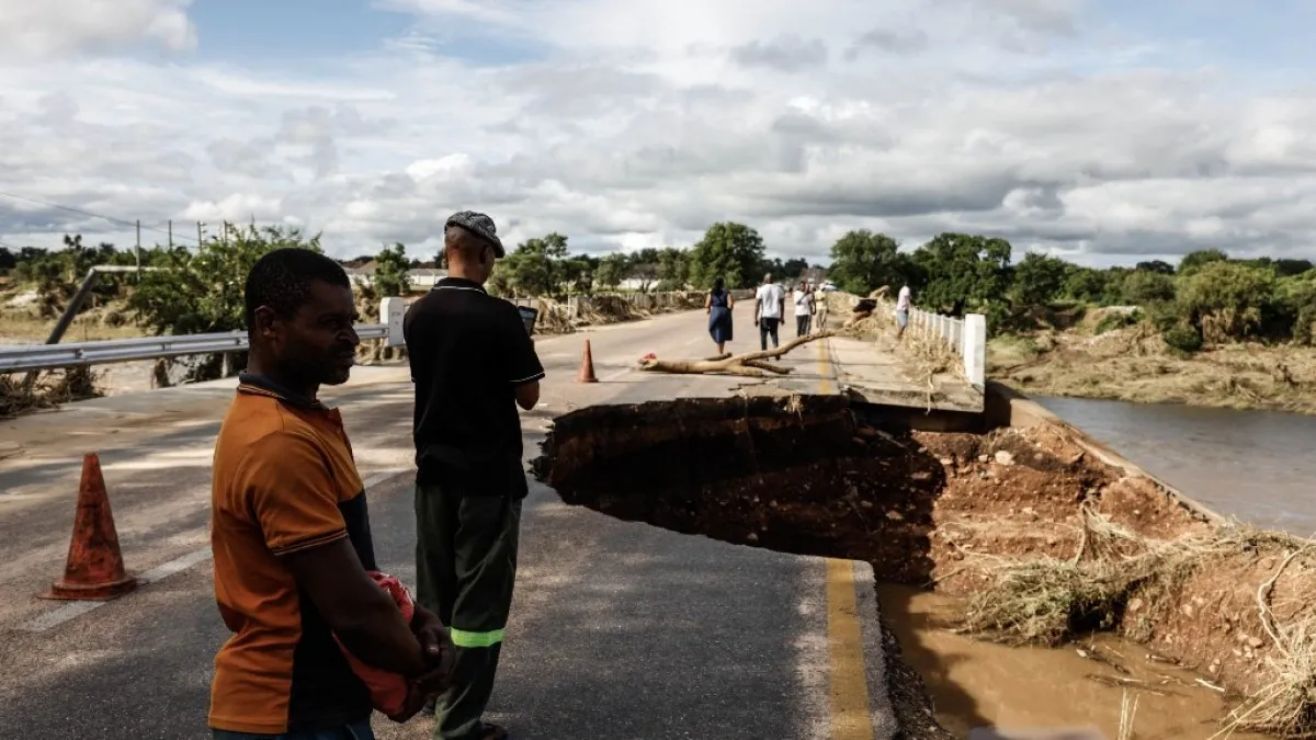 Floods kill more than 100 across southern Africa as rains intensify