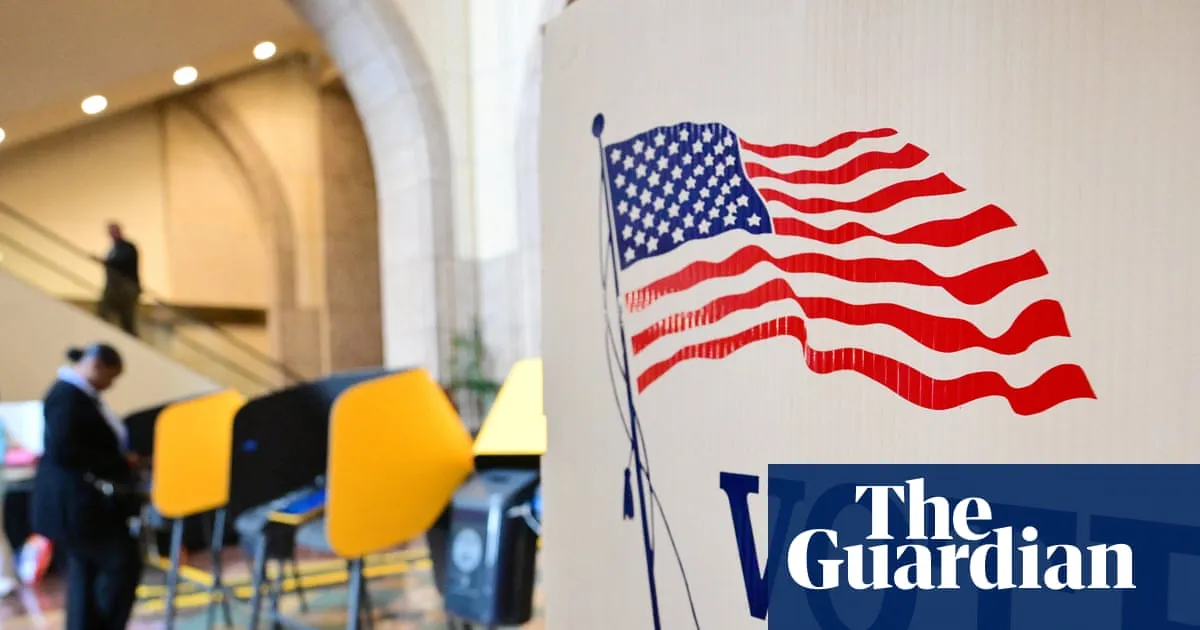 US primary voters choose midterm candidates as Democrats look to flip key seats