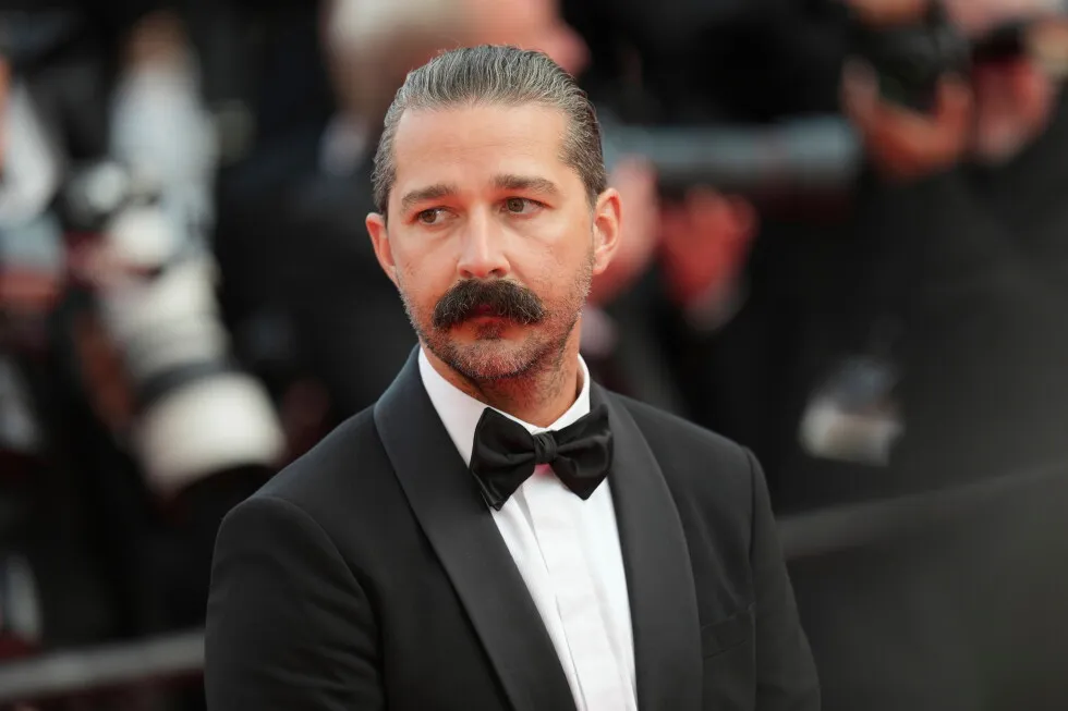 Shia LaBeouf gets probation after pleading guilty to punching bargoers during Mardi Gras