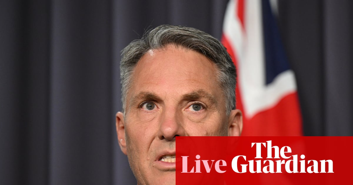 Australia news live: Victorian government to slash 1,000 roles including 300 executives; Chalmers warns energy bill rebates ‘not forever’