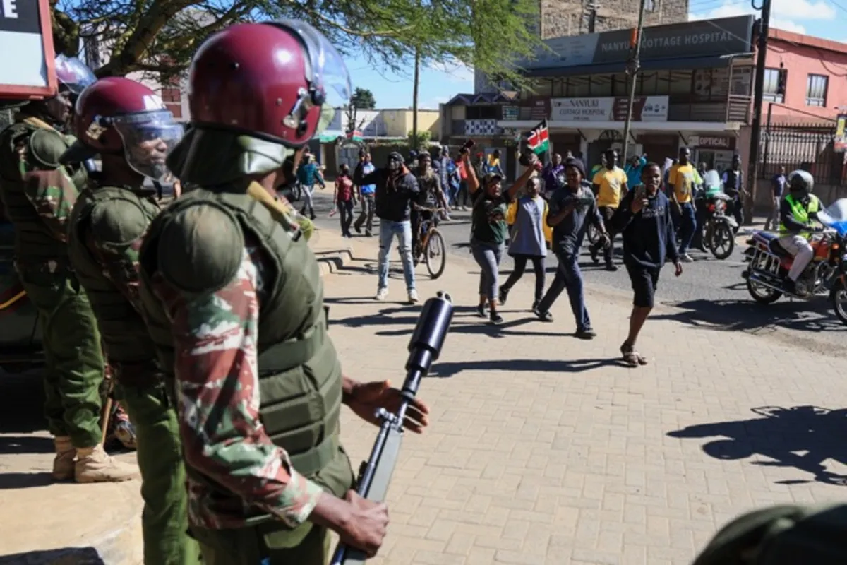 Kenyan president defends US Ebola facility amid deadly protests