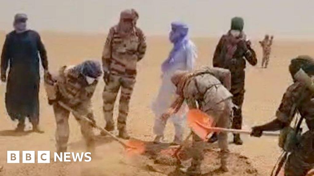 Nearly 50 people die of thirst in Sahara desert after lorry breaks down