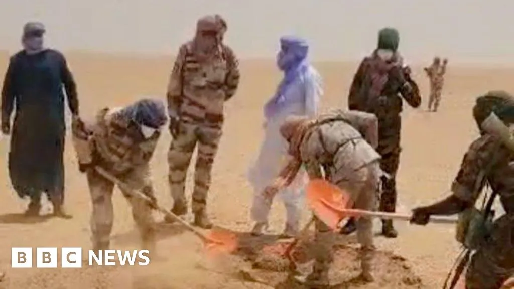 Nearly 50 people die of thirst in Sahara desert after lorry breaks down