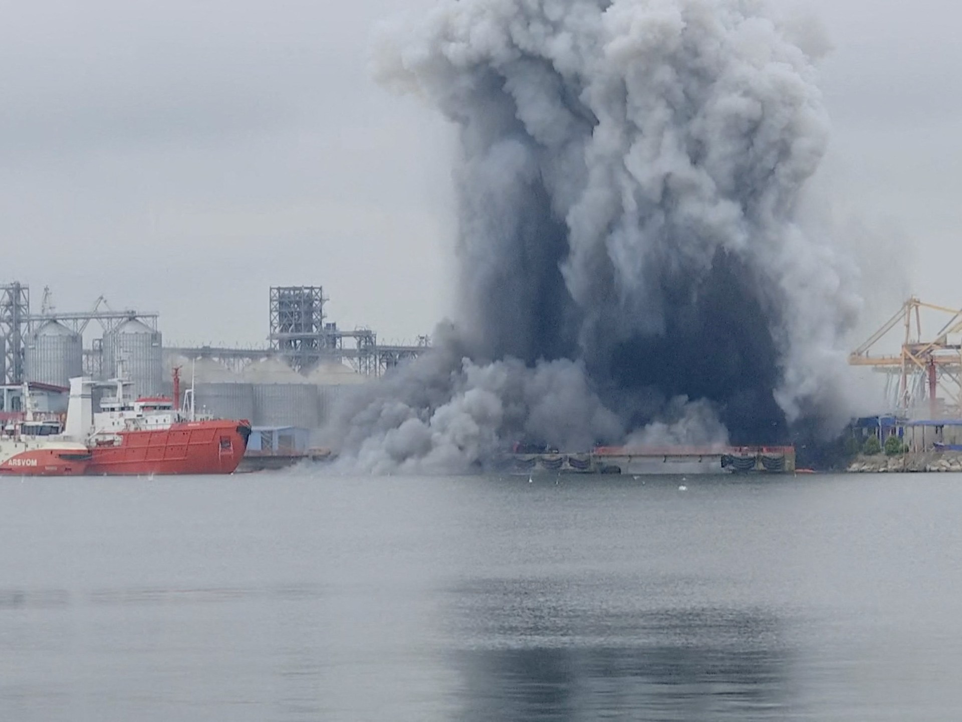 Drone explosion in Romanian port spurs Ukraine war spillover fears