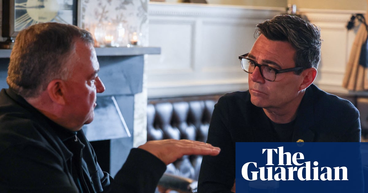 Burnham pledges business rate cuts for pubs, cafes and other small businesses