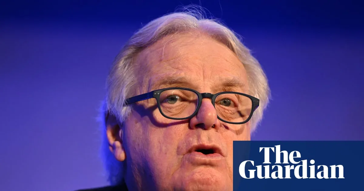 ‘Free of the shackles’: Michael Grade’s GB News defence raises concerns over relaxing of Ofcom rules