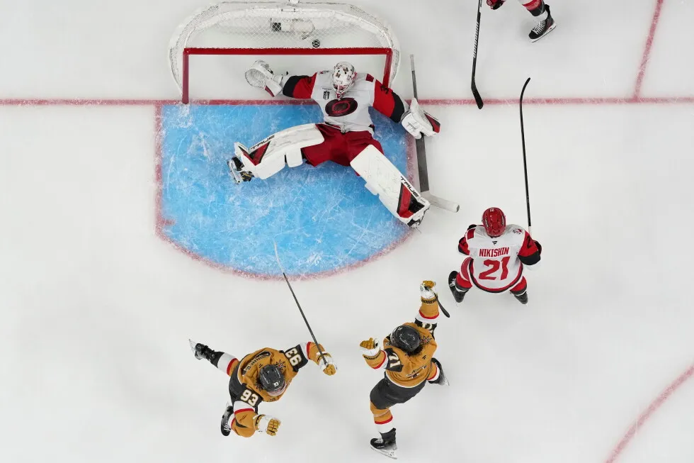 Golden Knights beat Hurricanes 5-4 in 2OT in Game 3 after blowing 4-goal lead