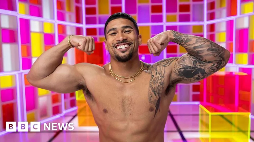 Police officer turned Love Island US contestant faces hometown backlash