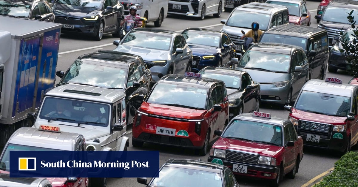 Hong Kong rules out favouring existing ride-hailing platform drivers for permits