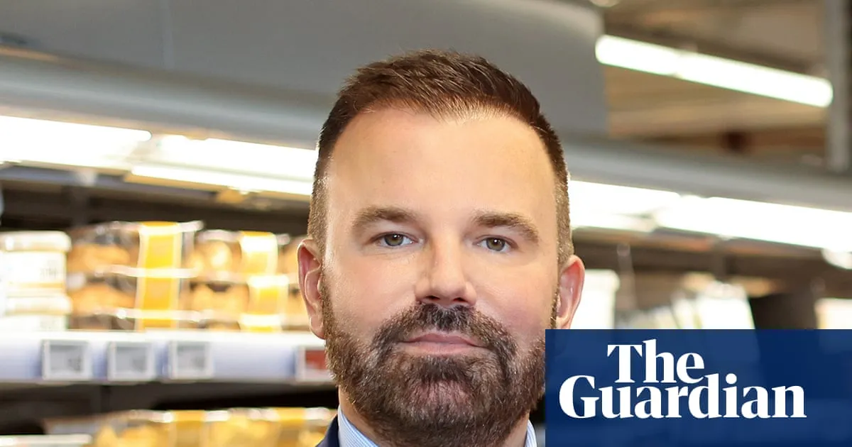 UK’s top retailers urge government to do more for jobless young people