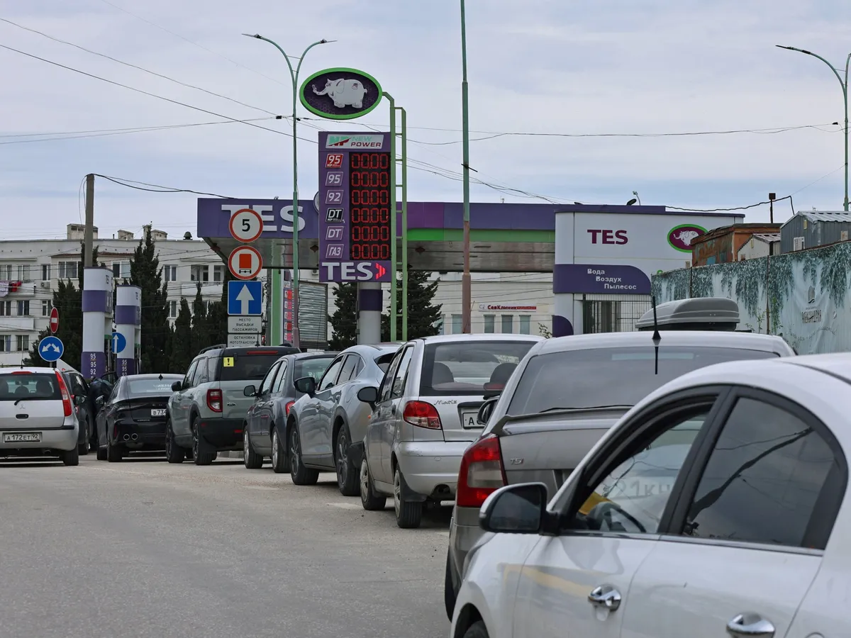 Ukrainian drones strike Sevastopol museum and key Russian oil refineries