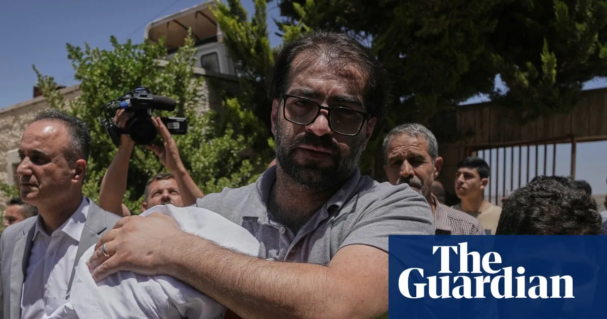 Video shows family’s car slowing before Israeli troops shot dead Palestinian baby