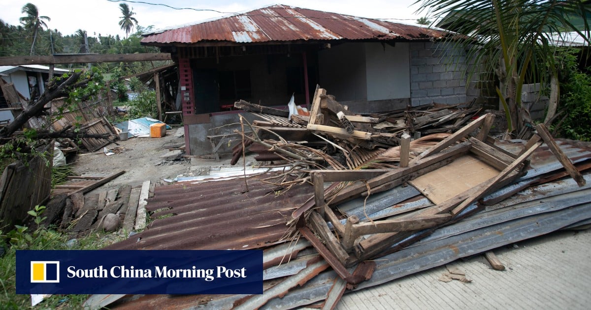 Filipino mayor begs for helicopters to fly food to ‘very hungry’ quake survivors