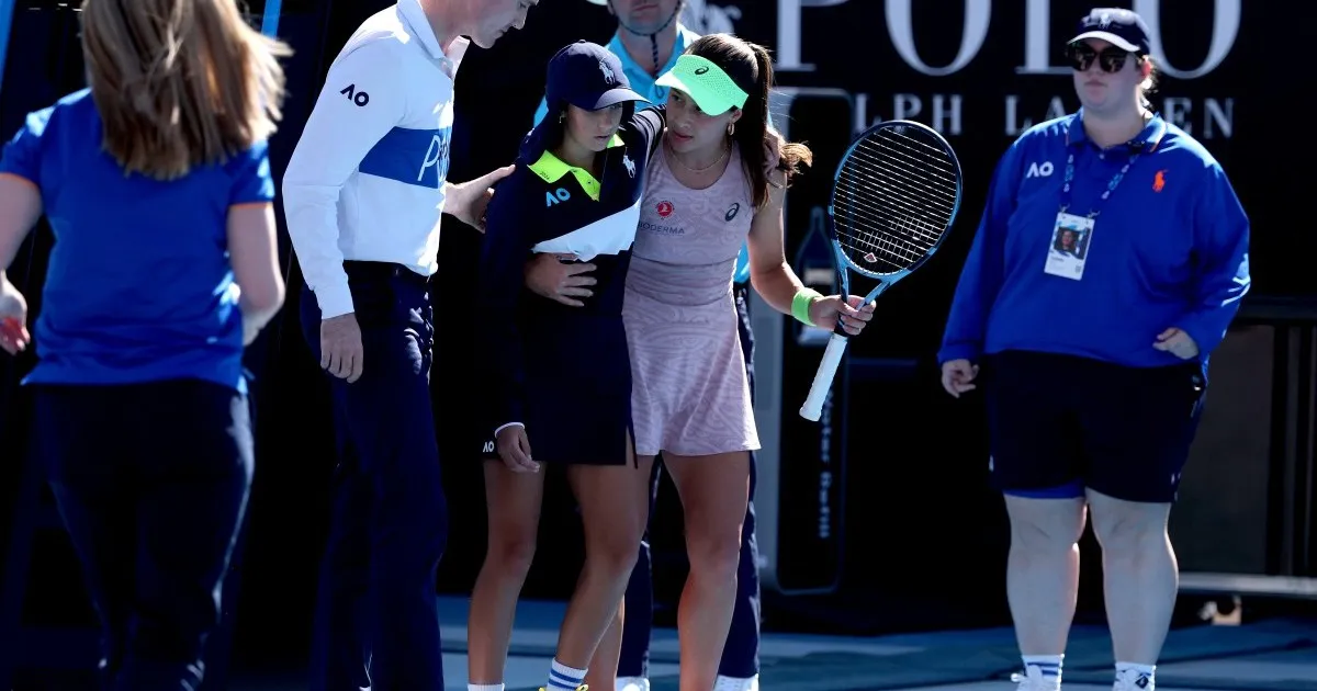 Turkiye’s Sonmez aids ball girl, enters Australian Open second round