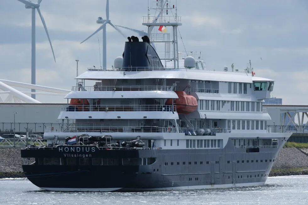 ﻿US puts up $750K to evacuate an American who was aboard hantavirus cruise ship from remote island