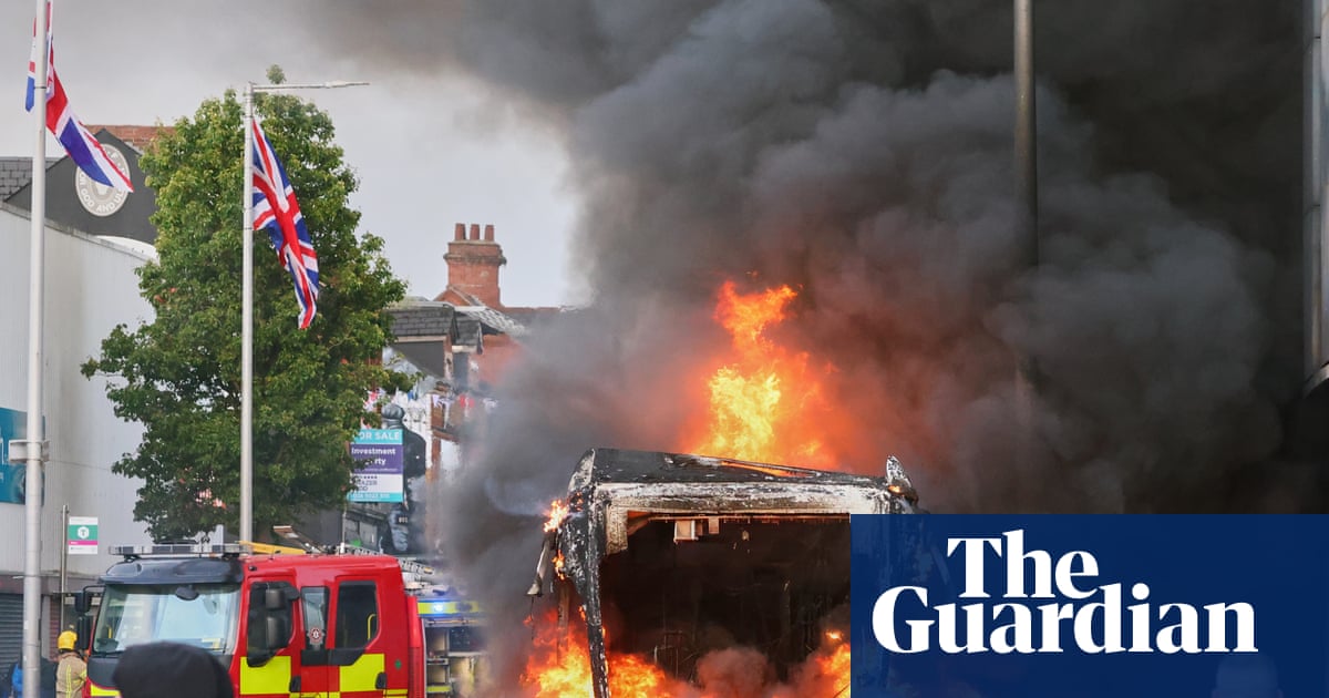 Can politicians bring calm to Belfast? – podcast