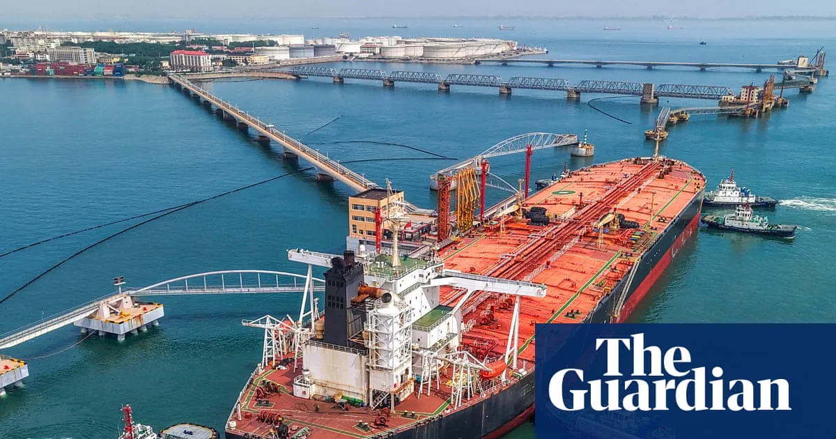 Oil prices plummet as Trump claims he is close to US-Iran deal