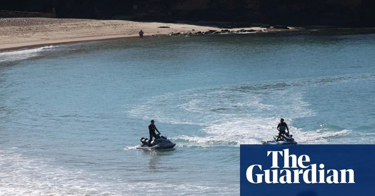 Woman in critical condition after shark attack at Coogee beach