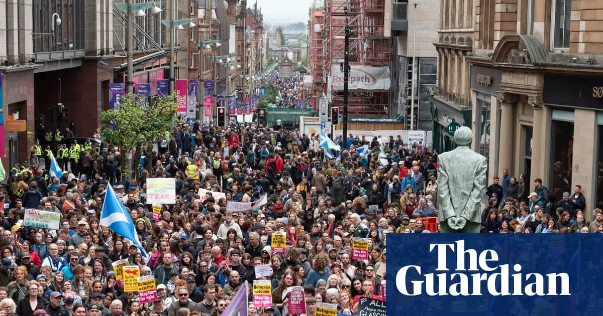 Far-right and anti-racist protesters clash in UK cities after Belfast riots