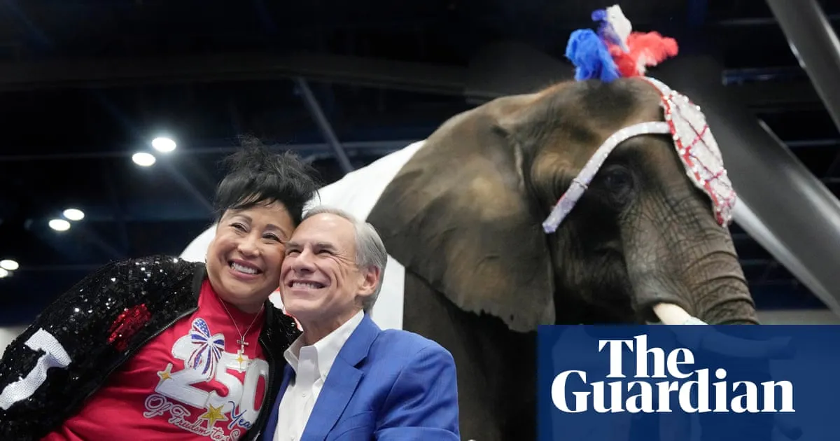 Gee, whiz: elephant relieves itself on floor of Texas Republican convention