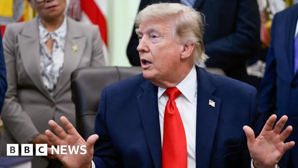 Trump says US-Iran deal to be signed on Sunday as Tehran casts doubt on timing