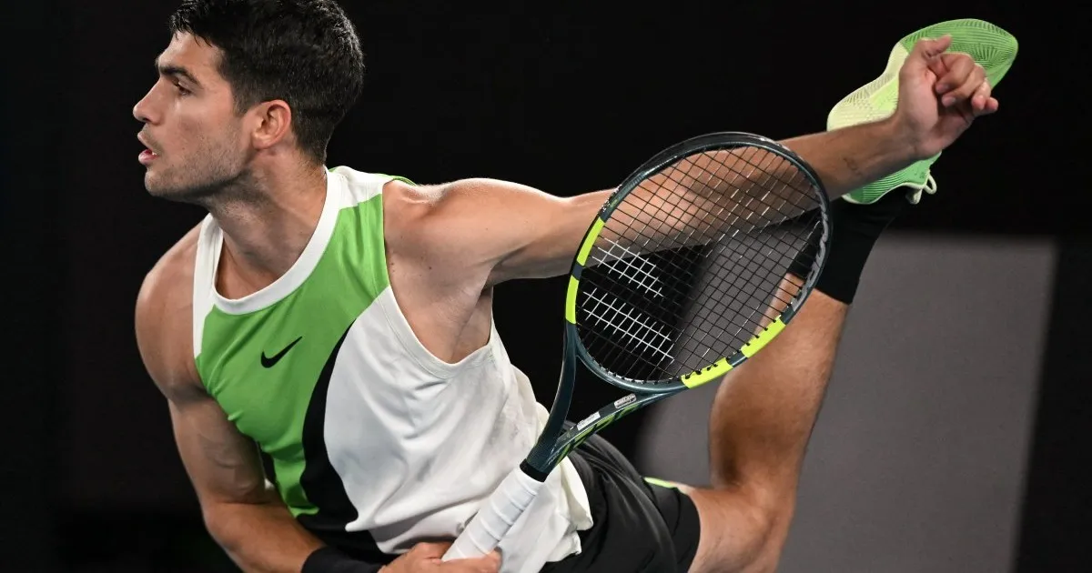 Alcaraz, Sabalenka make stuttering starts to Australian Open 2026