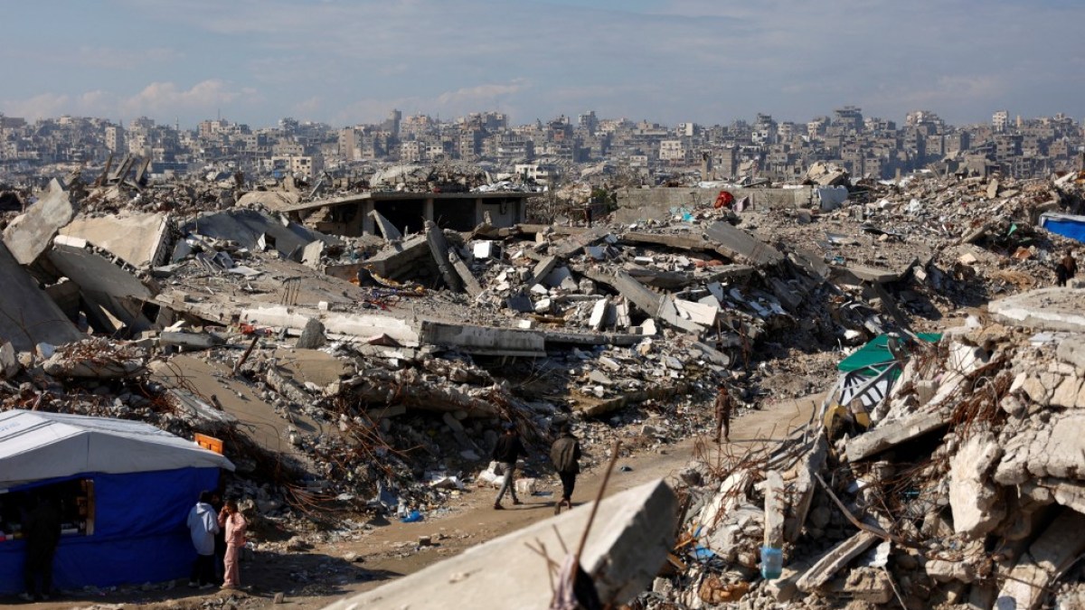 Israeli attacks wound civilians across Gaza in latest ceasefire violations