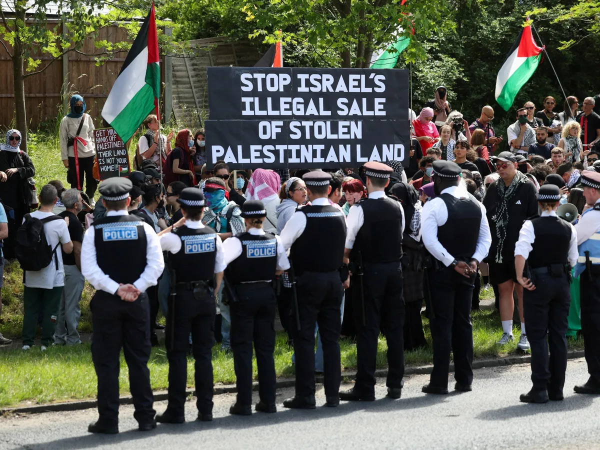 ‘Unacceptable’: London protesters slam illegal Israeli settlement land sale