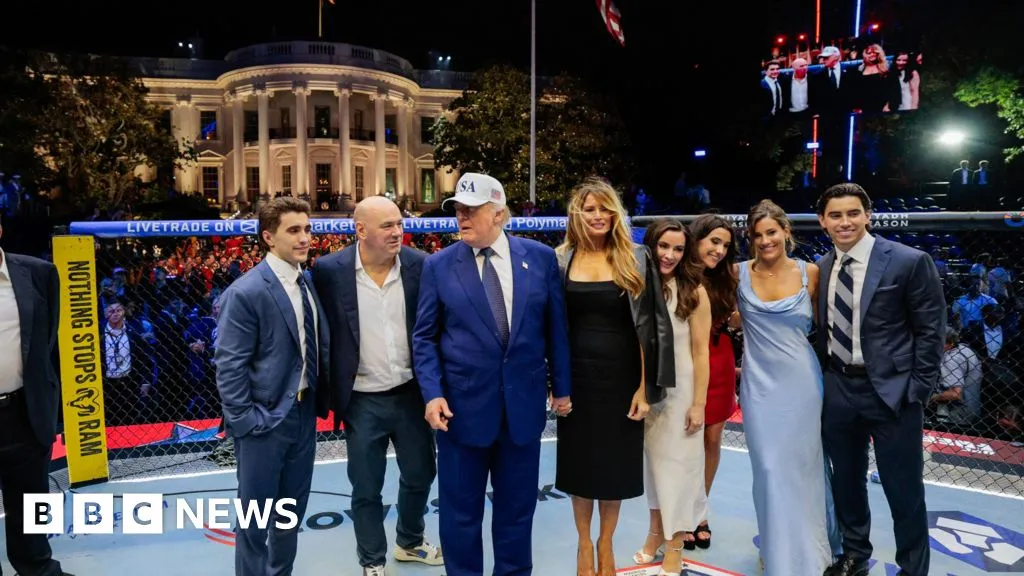 Trump hosts UFC cage fight on the White House lawn