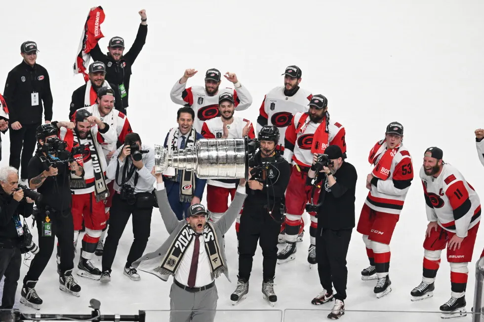 Hurricanes use stifling defense to blank Golden Knights 3-0 in Game 6 and win the Stanley Cup