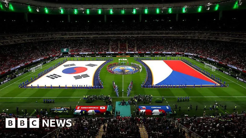 Man apologises for making racist gesture at Korean in World Cup match