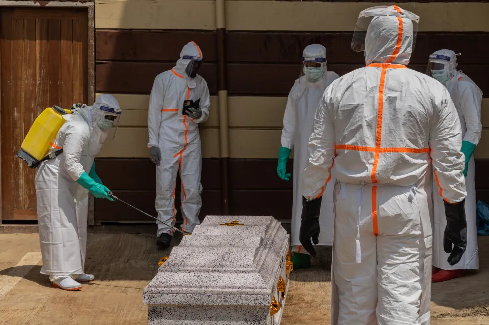Ebola cases in eastern Congo climb to 782 and deaths reach 181, authorities say