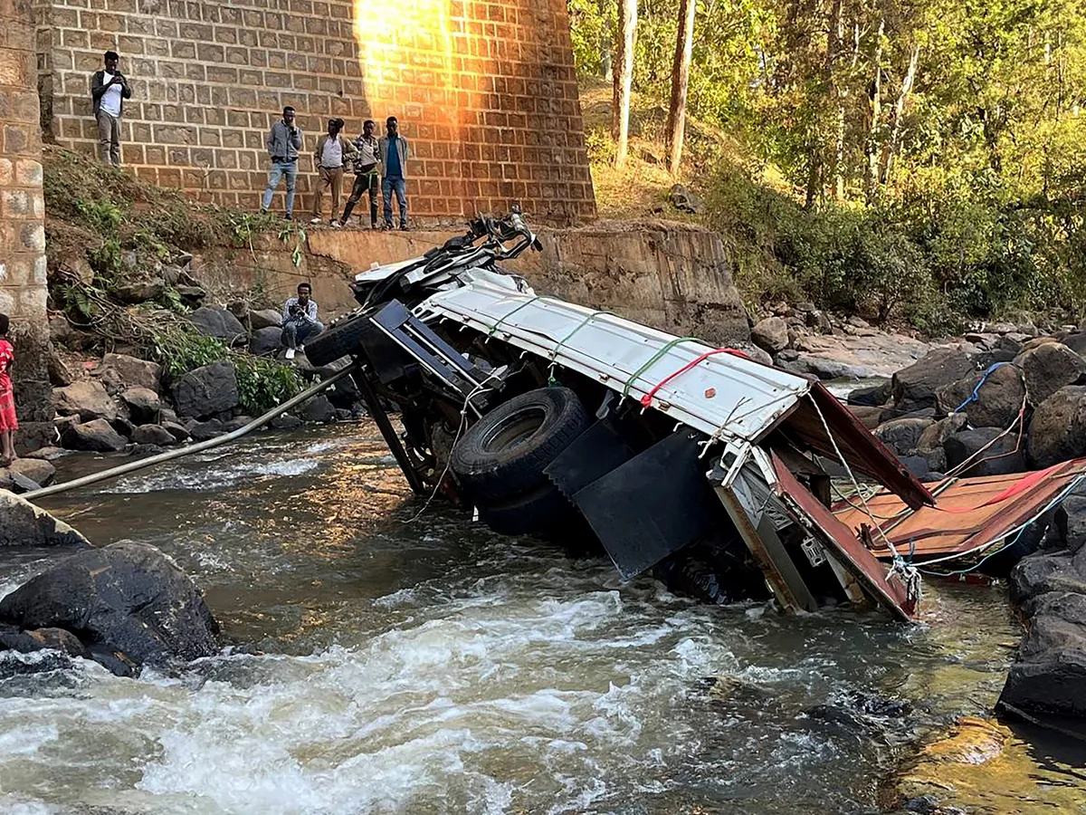 Bus crash in Ethiopian mountains kills at least 31