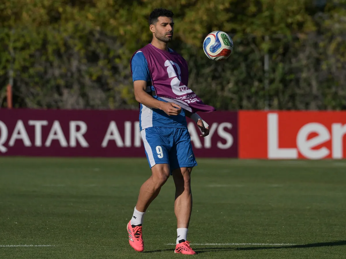Iran vs New Zealand: World Cup team news, start, lineups and where to watch