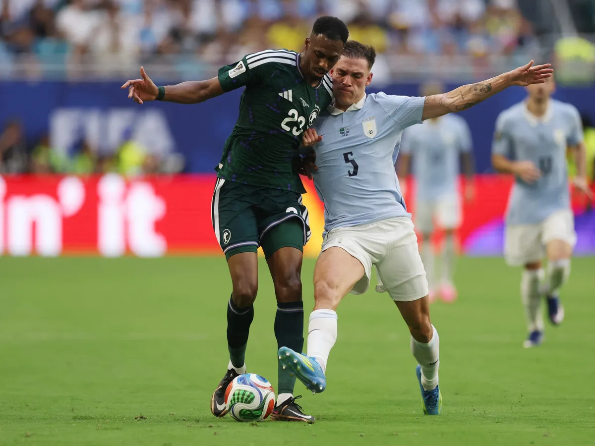 Saudi Arabia draw 1–1 against Uruguay in World Cup opening game