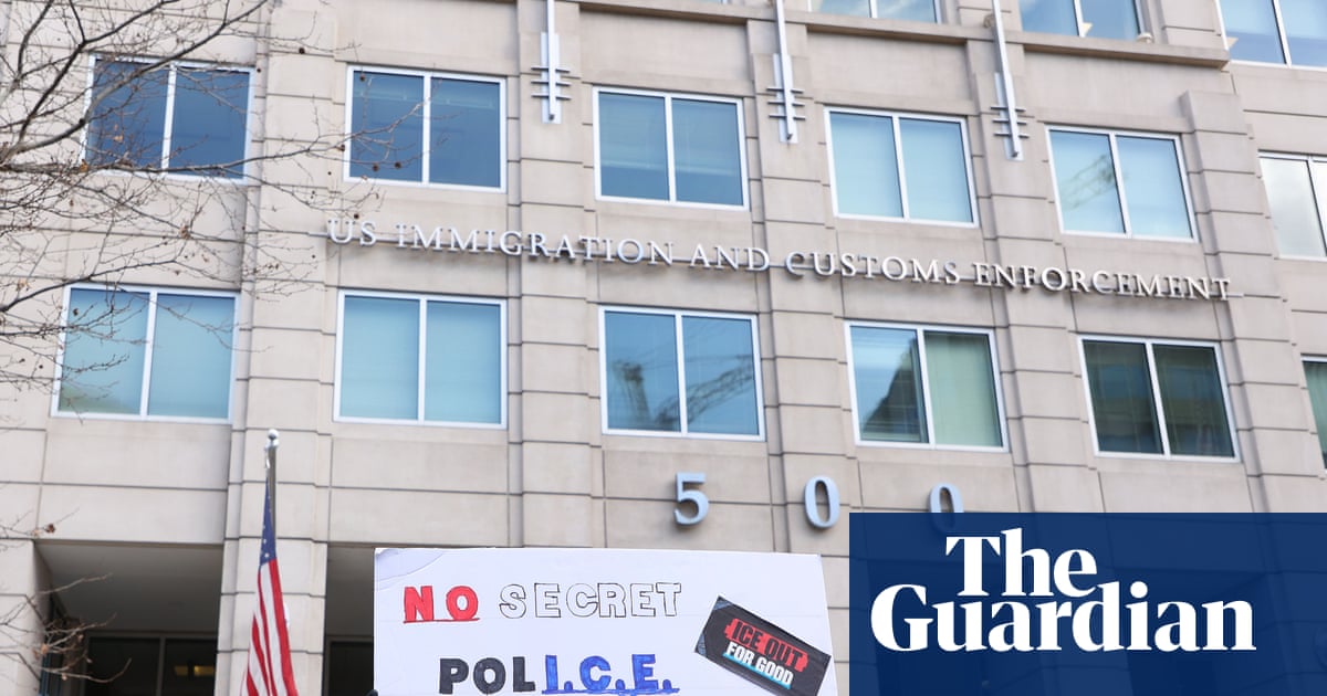 Justice department ‘not investigating’ Renee Good killing in contrast to 2020 inquiry on George Floyd death