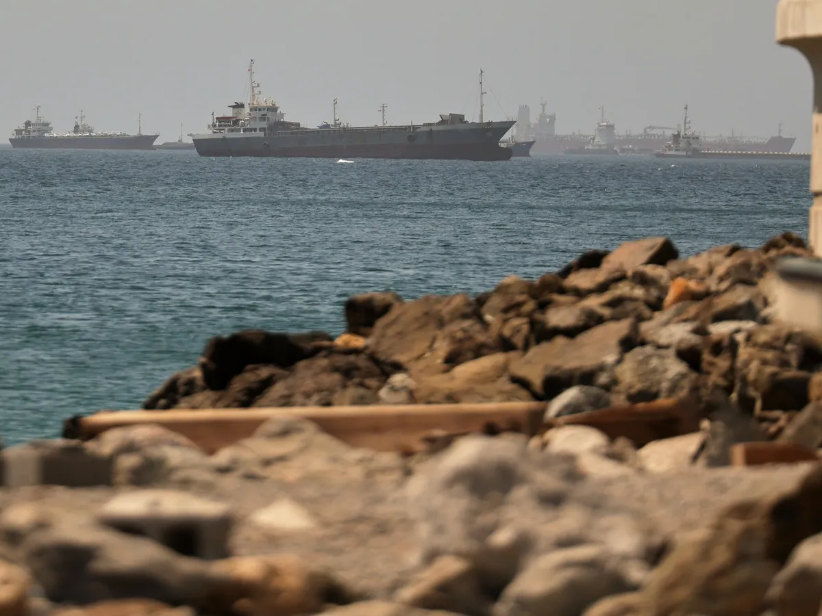 Oil prices continue slide amid hopes for peace, opening of Strait of Hormuz